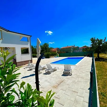 Villa Family Jelena,