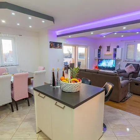 Villa Family Jelena,