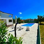 Villa Family Jelena,